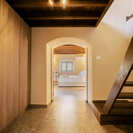 Rizes Traditional House